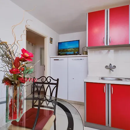 Cozy In Apartamento Mali Lošinj