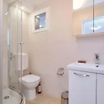 شقة 1 Bedroom In مالي لوشينغْ
