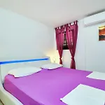 1 Bedroom In شقة مالي لوشينغْ
