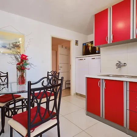 Appartamento Lovely In Mali Lošinj