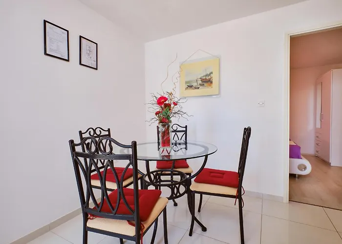Apartment Lovely In *