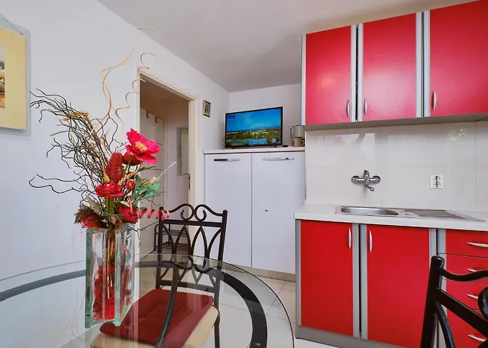 Lovely In Apartment Mali Losinj